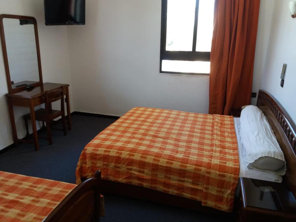 Hotel Choumis Haj Messaoud ลารัช ภายนอก รูปภาพ